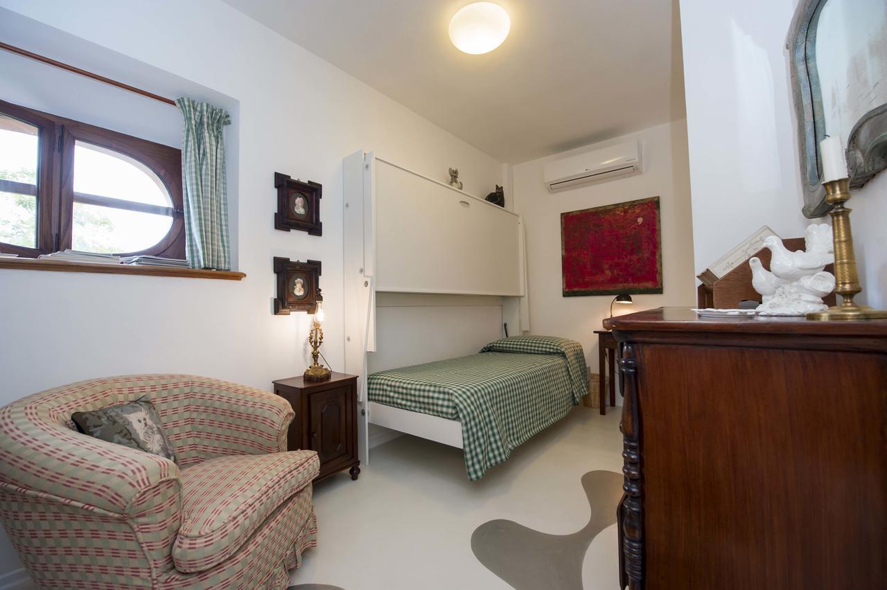 Castello Di Strambinello Bed & Breakfast Dış mekan fotoğraf